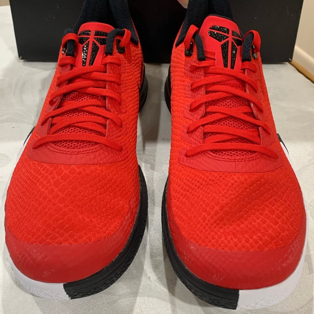 Nike Mamba Focus Kobe Bryant Shoe - Picture 2 of 6